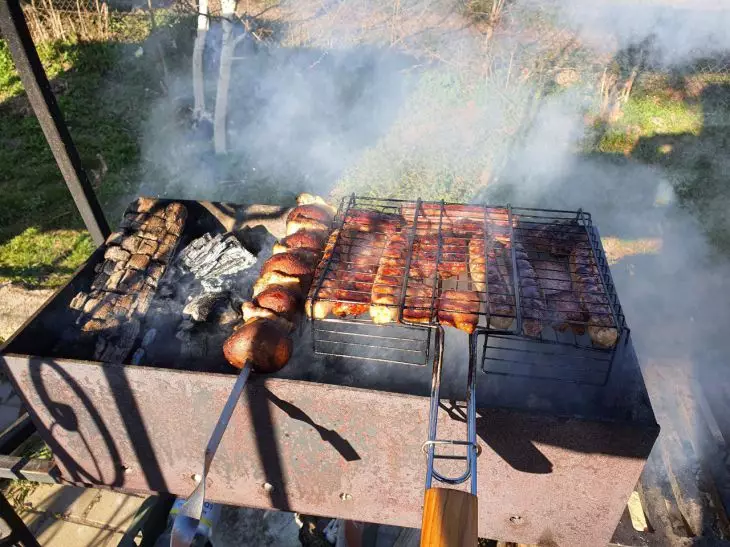 Приготовление шашлыка